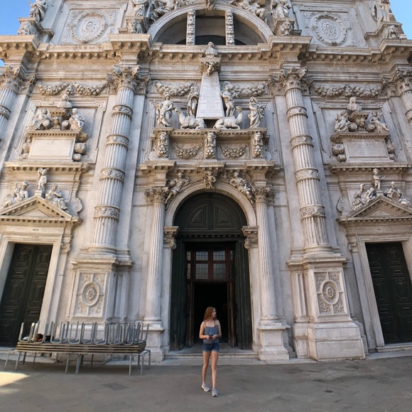 Meet your Posher, Haleigh - Picture 1 of 1